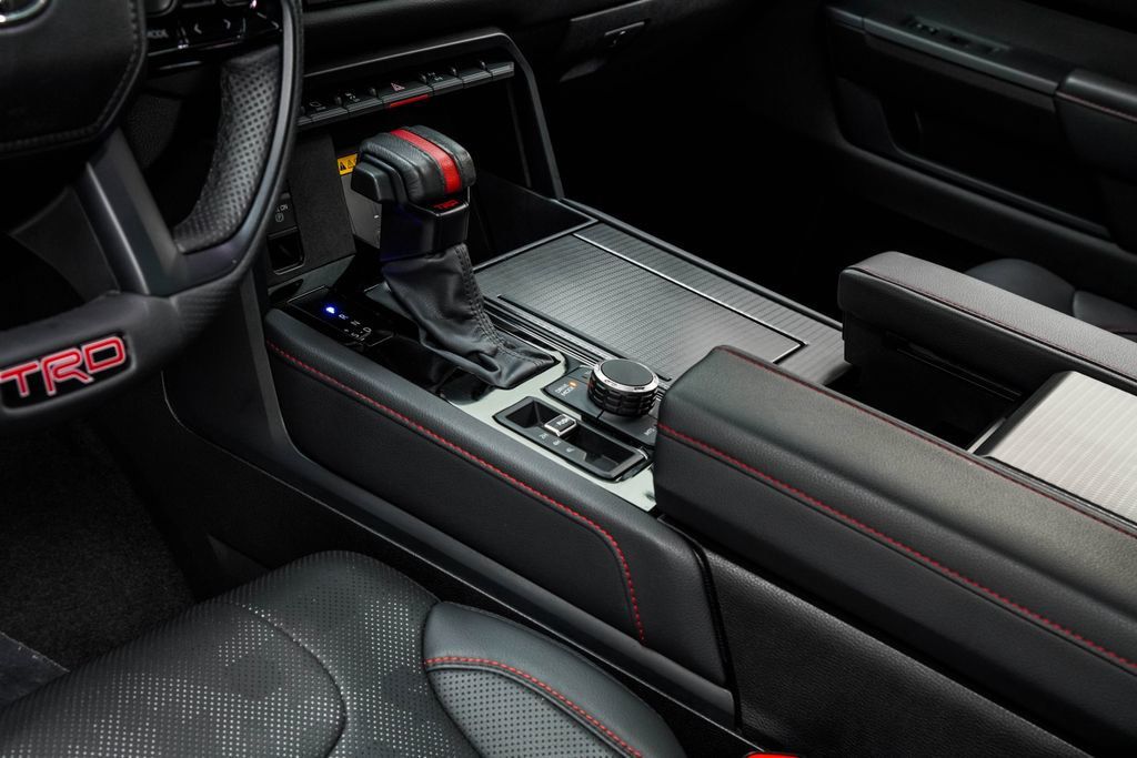 Toyota Sequoia photo 21