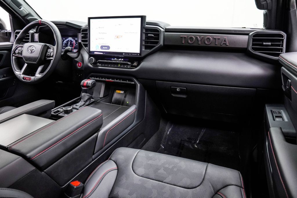 Toyota Sequoia photo 22