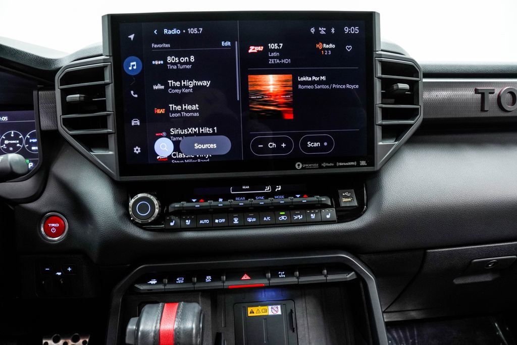 Toyota Sequoia photo 28