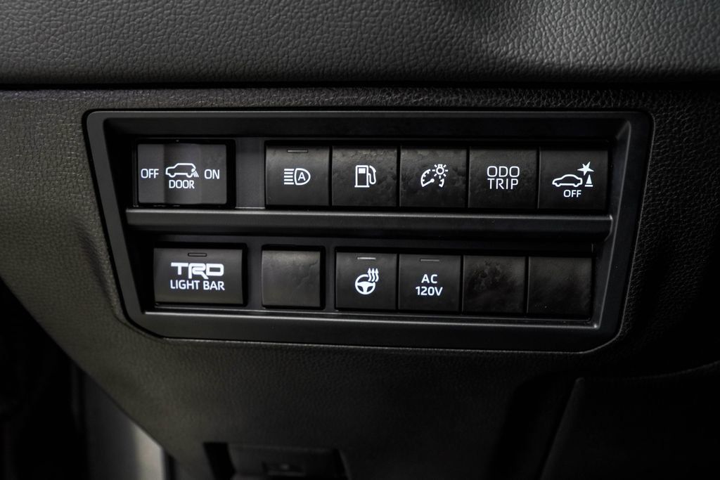 Toyota Sequoia photo 42