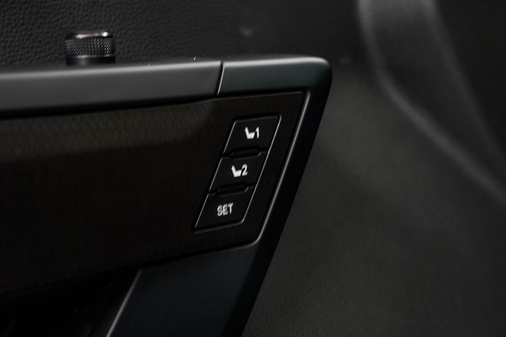 Toyota Sequoia photo 45