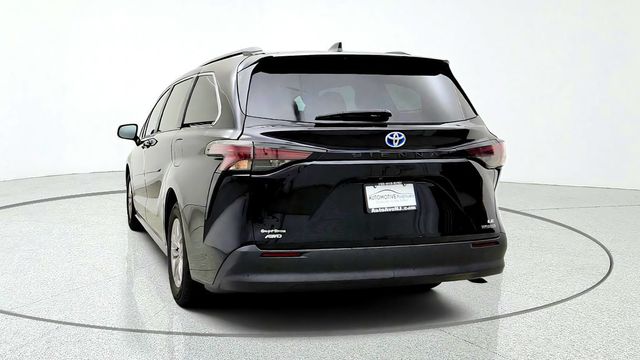 2024 Toyota Sienna LE AWD 8-Seater w/ Plus Package & Moonroof - 23089221 - 5
