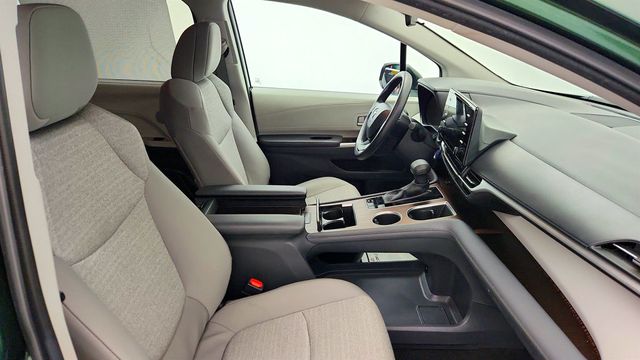 2024 Toyota Sienna LE w/ 8-Person Seating, Power Sliding Doors & Tri-Zone Climate - 23000132 - 23