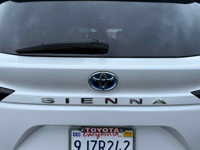 2024 Toyota Sienna Platinum FWD 7-Passenger - 22946809 - 26