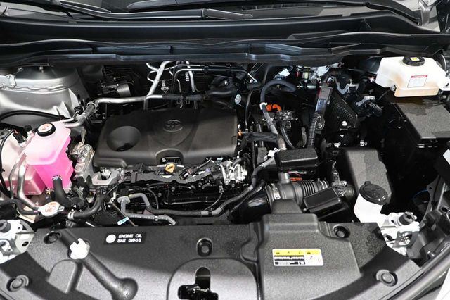 2024 Toyota Sienna Platinum FWD 7-Passenger - 23020011 - 38