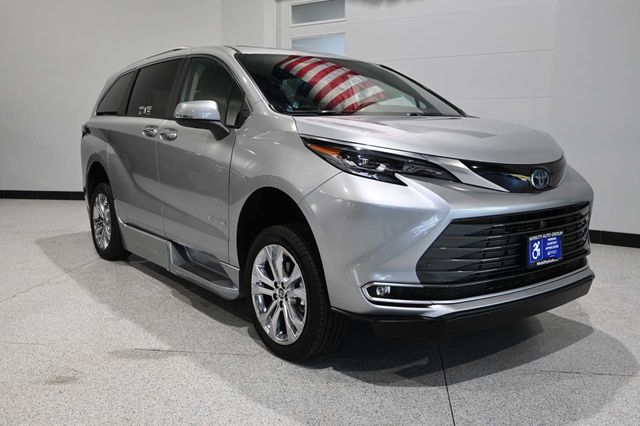 2024 Toyota Sienna Platinum FWD 7-Passenger - 23082129 - 2