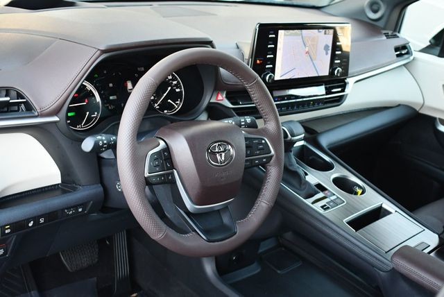 2024 Toyota Sienna Platinum FWD 7-Passenger Van W/Special Paint - 22955213 - 14