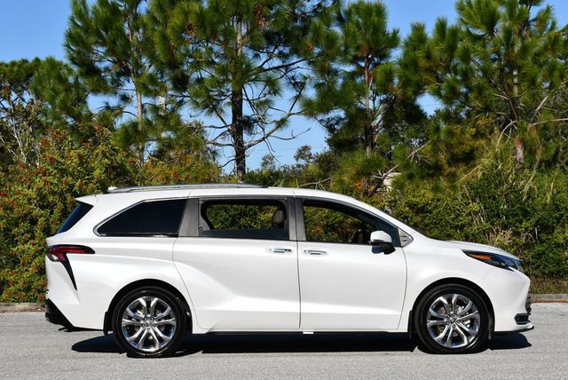 2024 Toyota Sienna Platinum FWD 7-Passenger Van W/Special Paint - 22955213 - 37