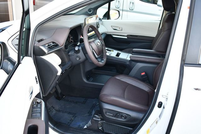 2024 Toyota Sienna Platinum FWD 7-Passenger Van W/Special Paint - 22955213 - 43