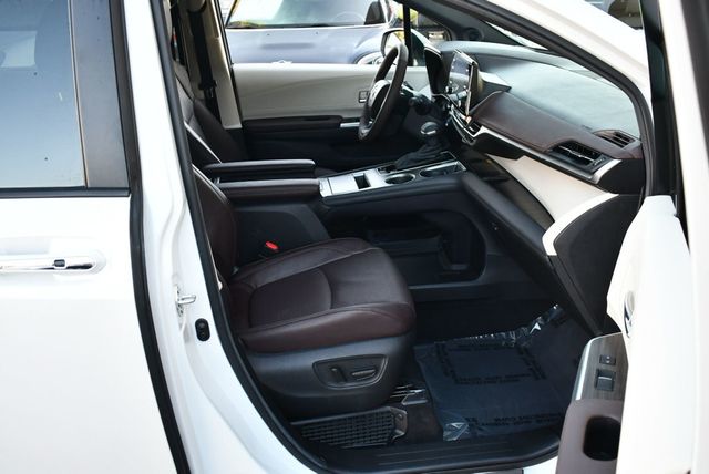 2024 Toyota Sienna Platinum FWD 7-Passenger Van W/Special Paint - 22955213 - 47