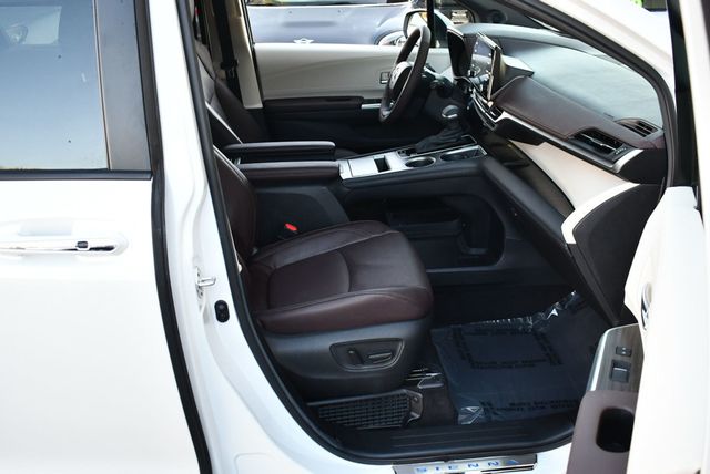 2024 Toyota Sienna Platinum FWD 7-Passenger Van W/Special Paint - 22955213 - 48