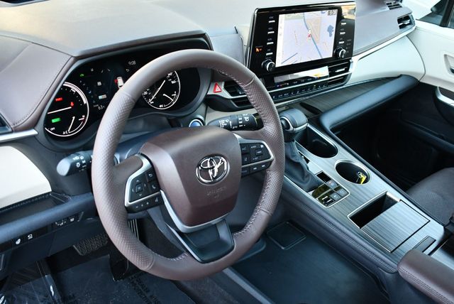 2024 Toyota Sienna Platinum FWD 7-Passenger Van W/Special Paint - 22955213 - 51