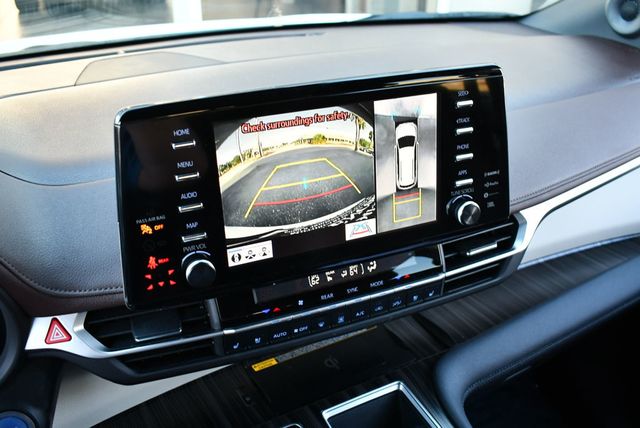 2024 Toyota Sienna Platinum FWD 7-Passenger Van W/Special Paint - 22955213 - 55