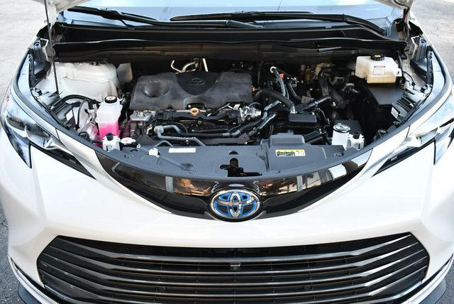 2024 Toyota Sienna Platinum FWD 7-Passenger Van W/Special Paint - 22955213 - 65