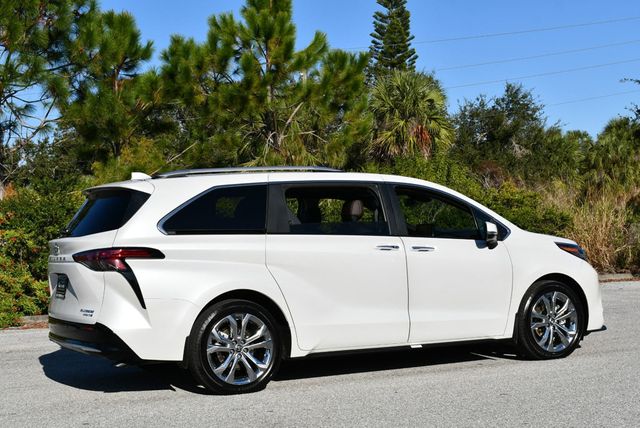 2024 Toyota Sienna Platinum FWD 7-Passenger Van W/Special Paint - 22955213 - 6