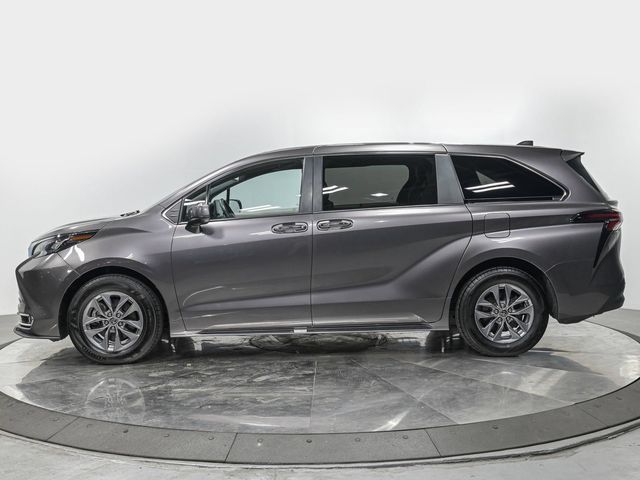 2024 Toyota Sienna XLE - 23076335 - 1
