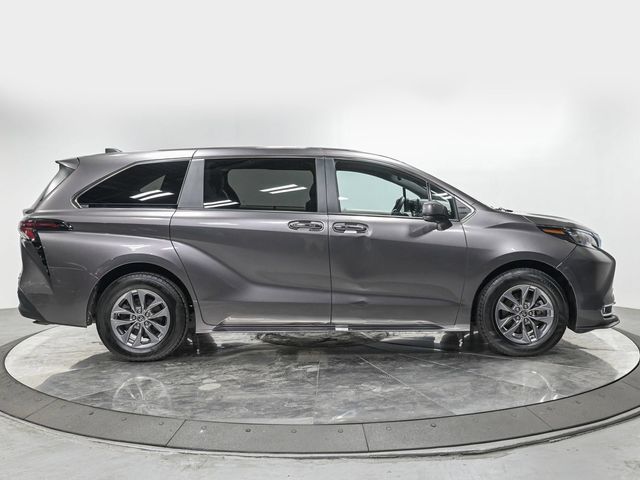 2024 Toyota Sienna XLE - 23076335 - 6