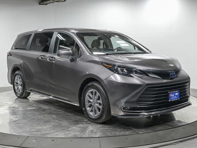 2024 Toyota Sienna XLE - 23076335 - 7