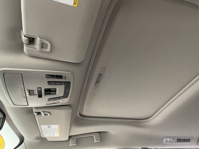 2024 Toyota Sienna XLE AWD 7-Passenger - 22977016 - 30