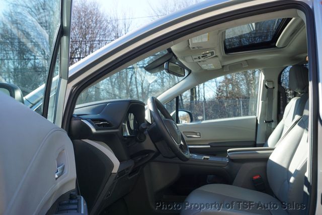 2024 Toyota Sienna XLE FWD 7-Passenger - 22964037 - 9