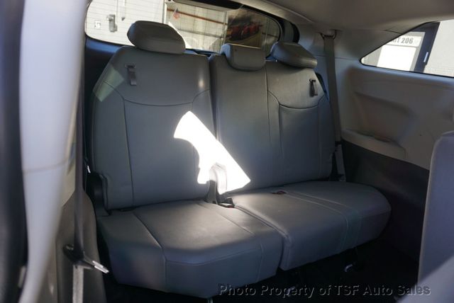 2024 Toyota Sienna XLE FWD 7-Passenger - 22964037 - 13