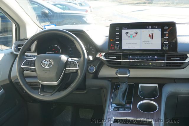 2024 Toyota Sienna XLE FWD 7-Passenger - 22964037 - 16