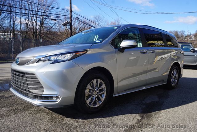 2024 Toyota Sienna XLE FWD 7-Passenger - 22964037 - 2