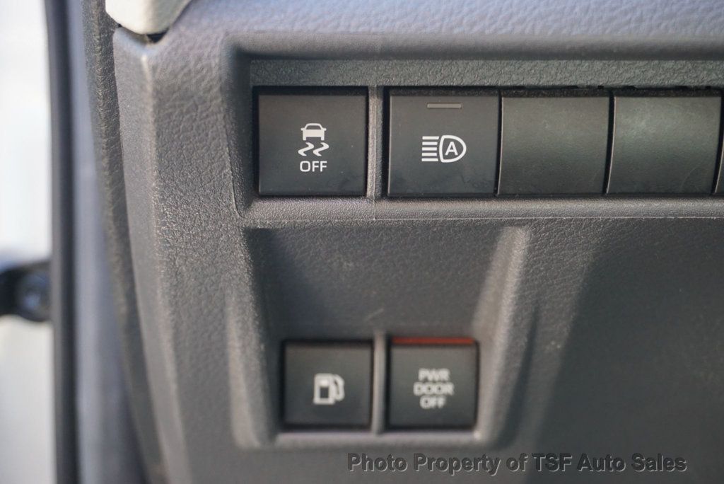 2024 Toyota Sienna XLE FWD 7-Passenger - 22964037 - 34