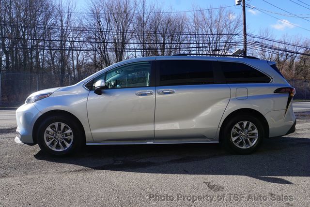 2024 Toyota Sienna XLE FWD 7-Passenger - 22964037 - 3