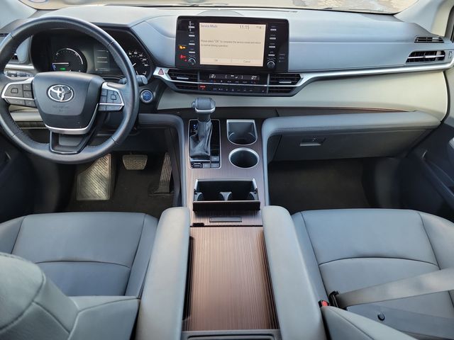 2024 Toyota Sienna XLE FWD 8-Passenger - 22973250 - 10