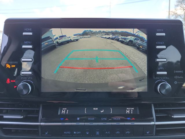 2024 Toyota Sienna XLE FWD 8-Passenger - 22973250 - 13