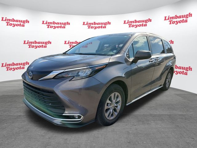 2024 Toyota Sienna XLE FWD 8-Passenger - 22973250 - 20