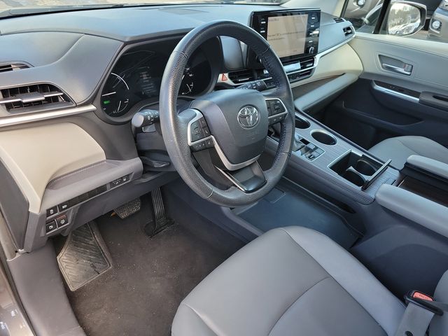 2024 Toyota Sienna XLE FWD 8-Passenger - 22973250 - 2