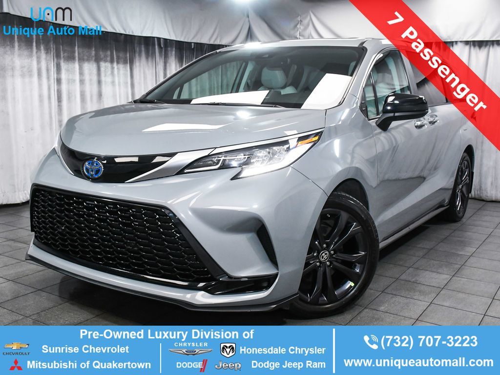 2024 Toyota Sienna XSE - 23003069 | Video 1
