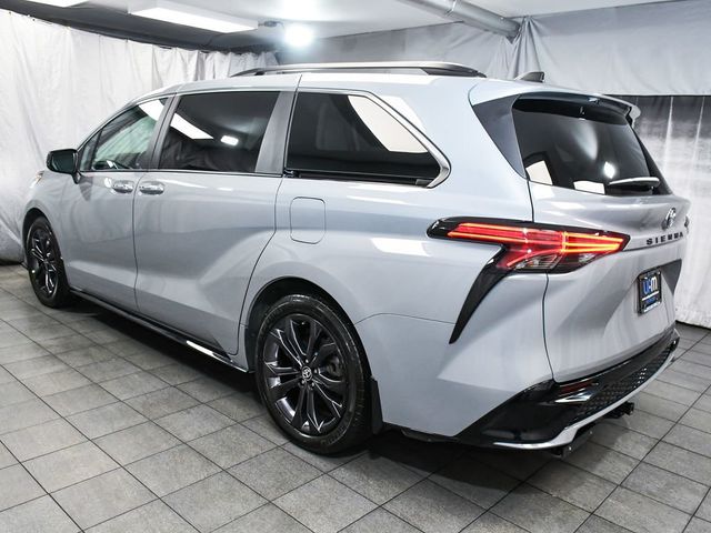 2024 Toyota Sienna XSE - 23003069 - 3