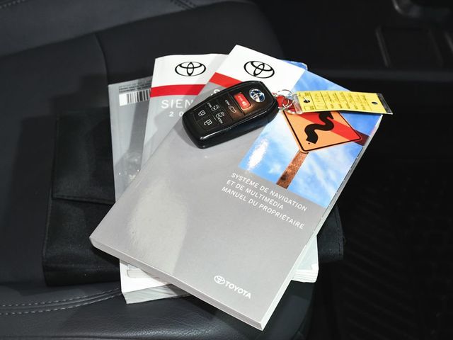 2024 Toyota Sienna XSE - 23003069 - 55