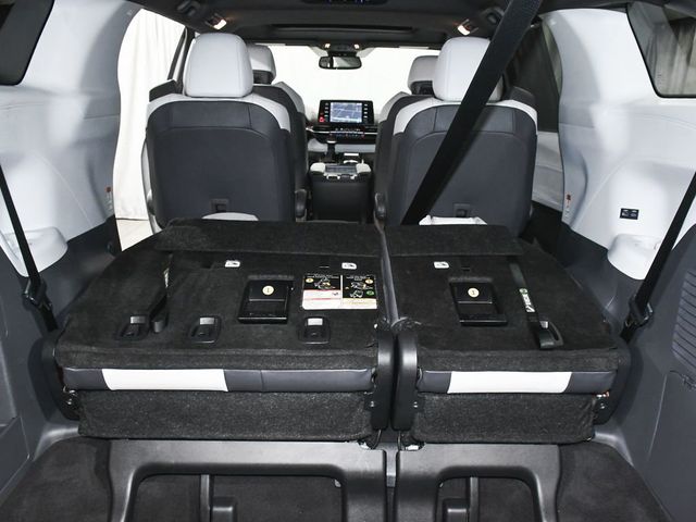 2024 Toyota Sienna XSE - 23003069 - 59