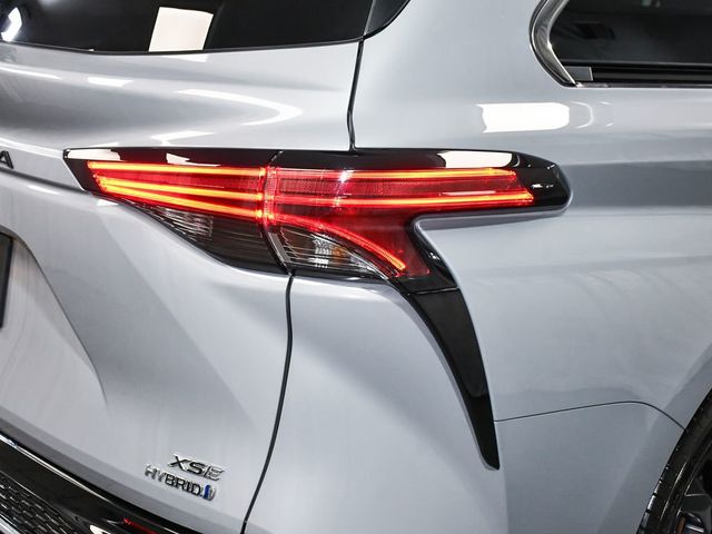 2024 Toyota Sienna XSE - 23003069 - 74