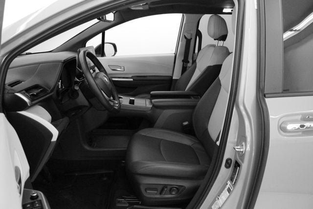 2024 Toyota Sienna XSE - 23077075 - 10
