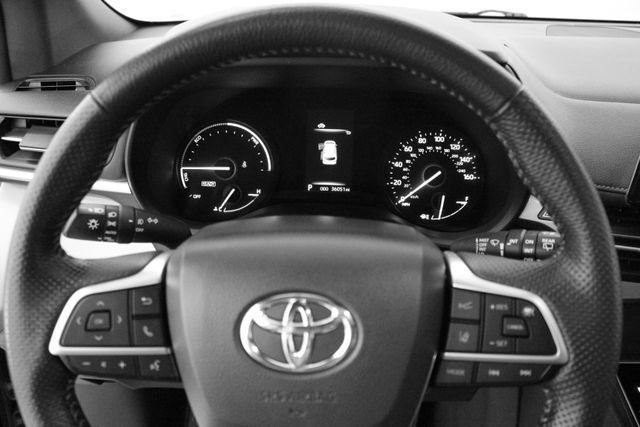 2024 Toyota Sienna XSE - 23077075 - 17