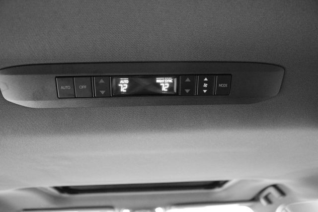 2024 Toyota Sienna XSE - 23077075 - 36