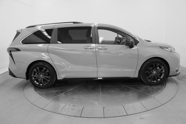 2024 Toyota Sienna XSE - 23077075 - 51