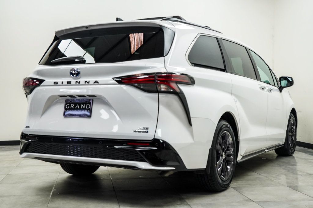 Toyota Sienna photo 12