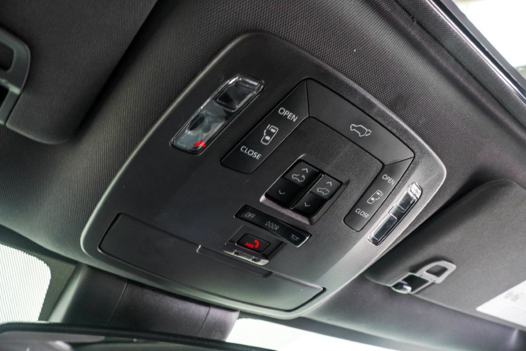 Toyota Sienna photo 38