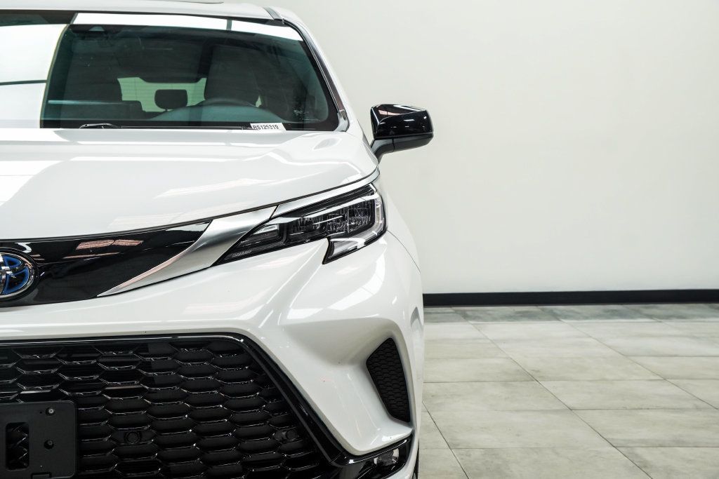 Toyota Sienna photo 6