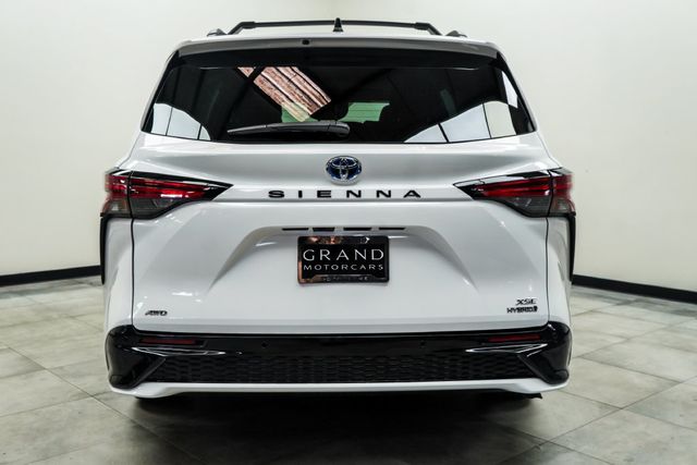 2024 Toyota Sienna XSE AWD 7-Passenger - 23084250 - 8