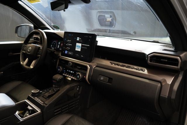 2024 Toyota Tacoma SR5 - 23076236 - 52