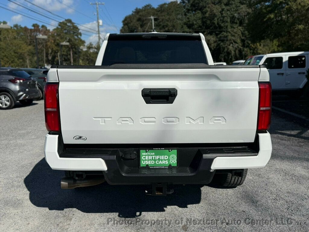 2024 Toyota Tacoma photo 4