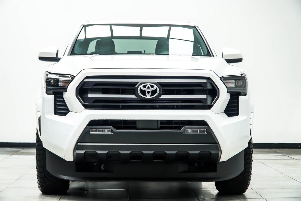 Toyota Tacoma photo 8
