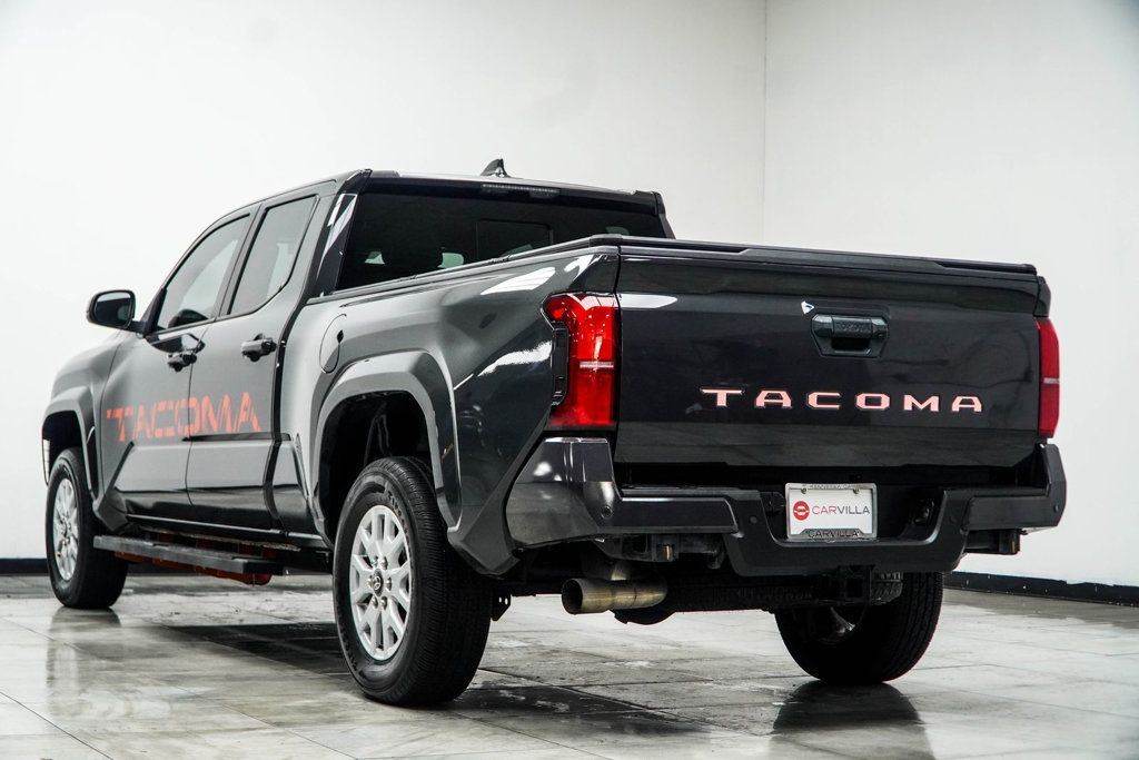 Toyota Tacoma photo 11